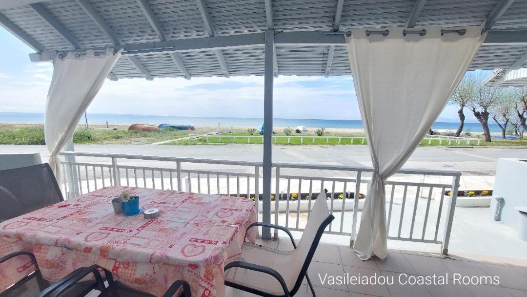 Vasileiadou Coastal Rooms Flogita Esterno foto